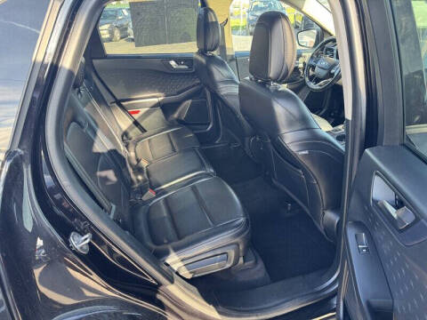 2020 Ford Escape SEL