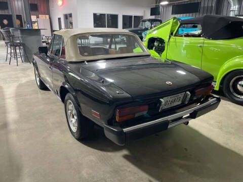 1982 FIAT 2000 Spider