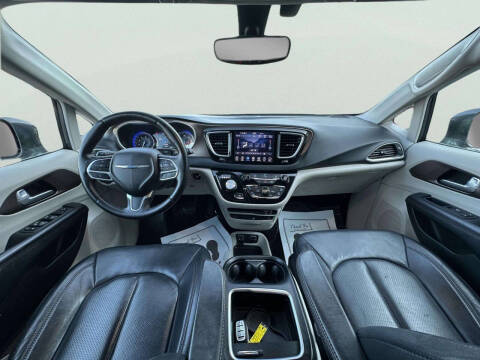 2018 Chrysler Pacifica Touring L Plus