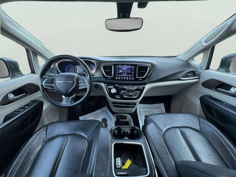 2018 Chrysler Pacifica Touring L Plus