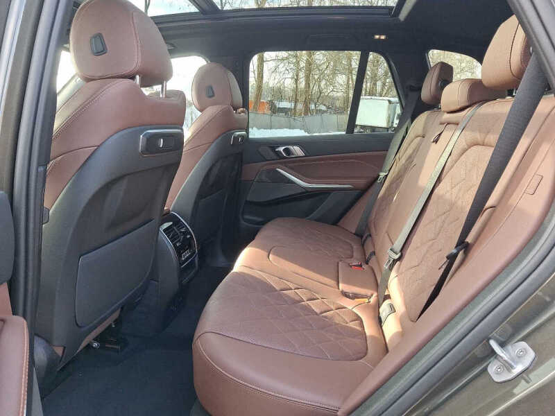 2025 BMW X5 xDrive50e