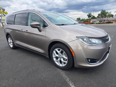2018 Chrysler Pacifica Touring L Plus