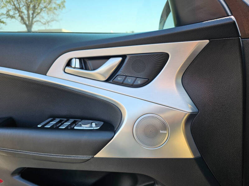 2019 Genesis G70