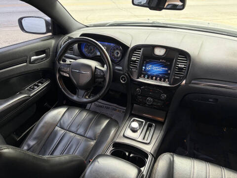 2016 Chrysler 300 S