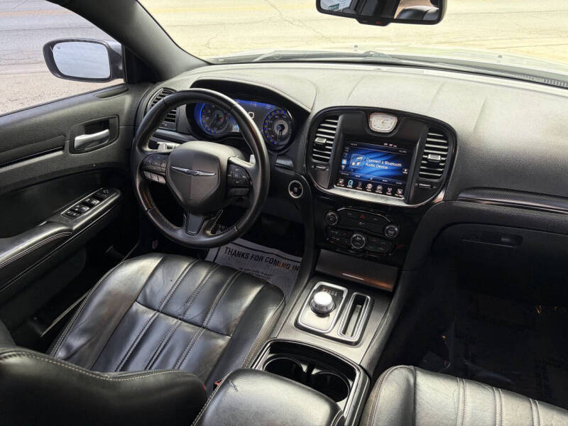 2016 Chrysler 300 S
