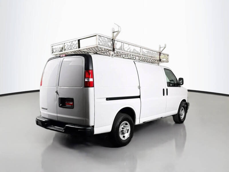 2021 Chevrolet Express 2500