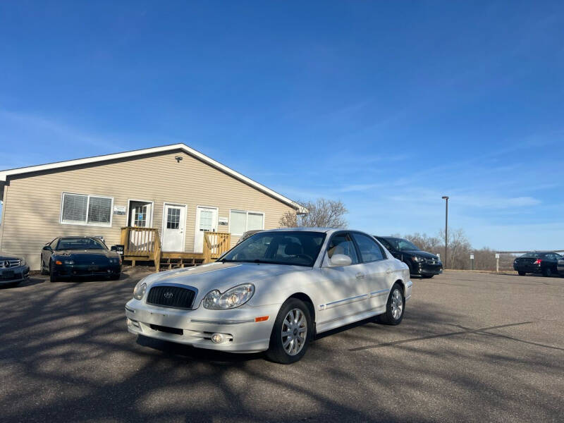 2004 Hyundai Sonata for sale at Greenway Motors in Saint Cloud MN