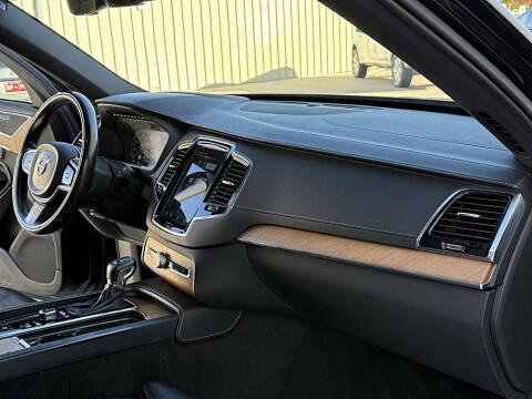 2018 Volvo XC90 T6 Inscription