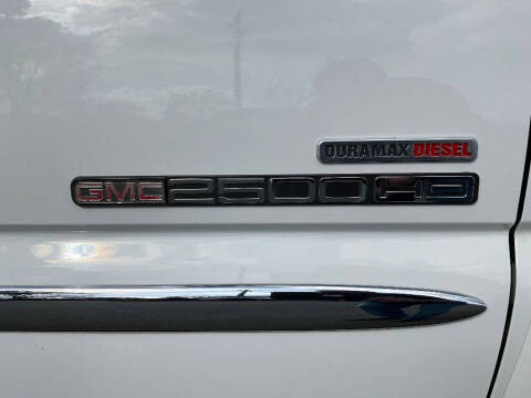 2005 GMC Sierra 2500HD