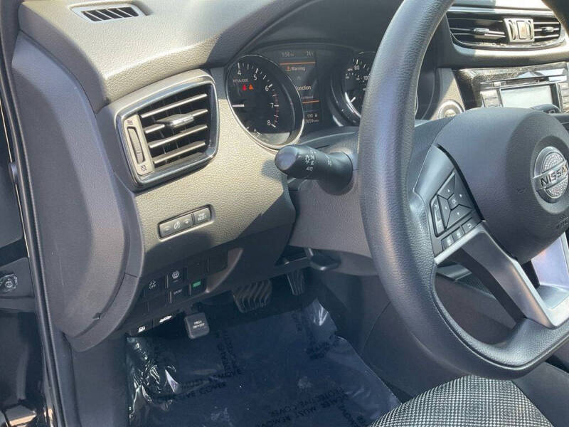 2020 Nissan Rogue Sport SV