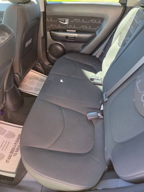 2012 Kia Soul +
