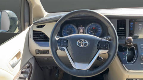 2017 Toyota Sienna