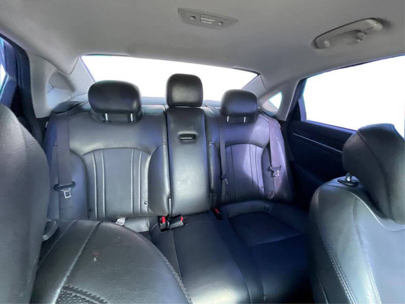 2016 Hyundai Genesis