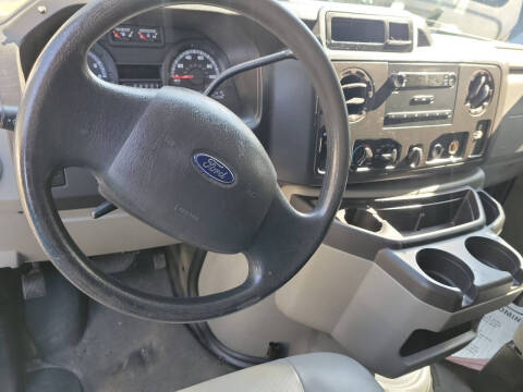 2013 Ford E-Series E-250