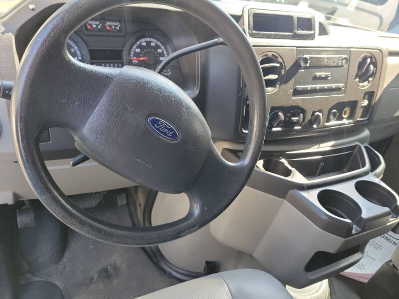 2013 Ford E-Series E-250