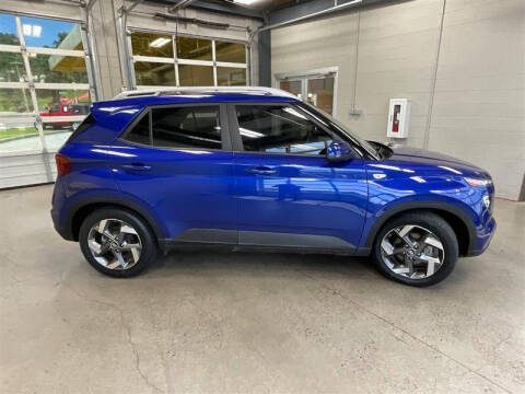 2022 Hyundai Venue SEL