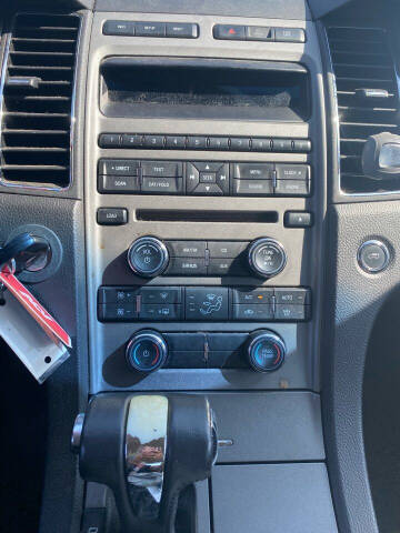 2012 Ford Taurus SEL