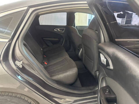 2016 Chrysler 200 Touring