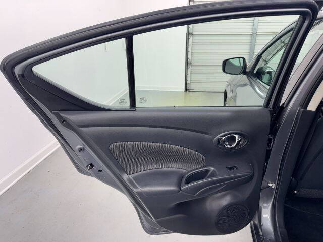 2019 Nissan Versa