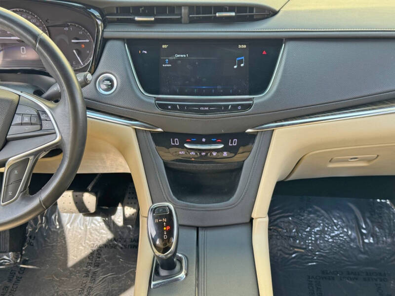 2017 Cadillac XT5