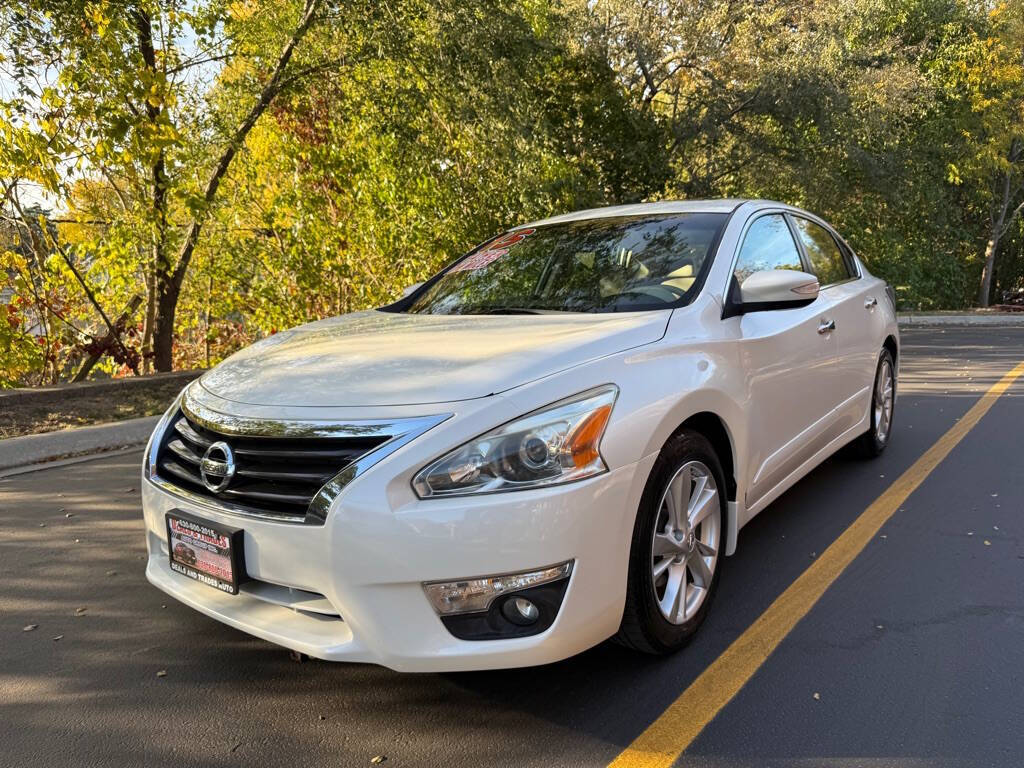 2015 Nissan Altima for sale at Deals & Trades in Aurora, IL