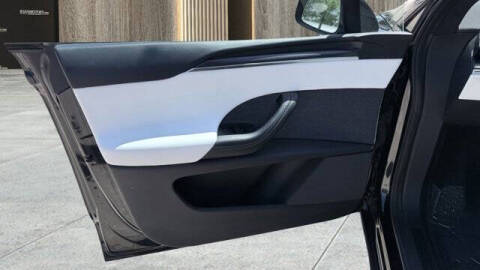 2022 Tesla Model X Plaid
