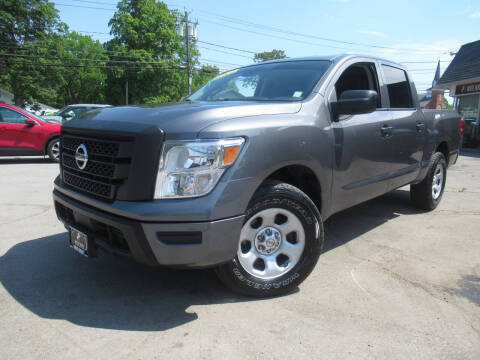 2023 Nissan Titan