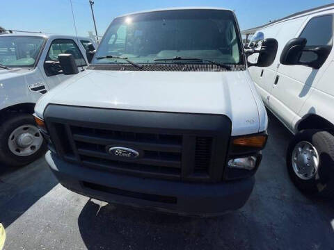2013 Ford E-Series E-350 SD