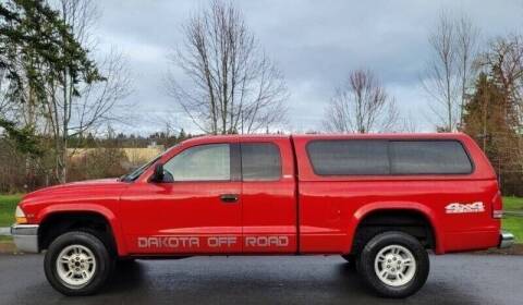 1999 Dodge Dakota for sale at CLEAR CHOICE AUTOMOTIVE in Milwaukie OR