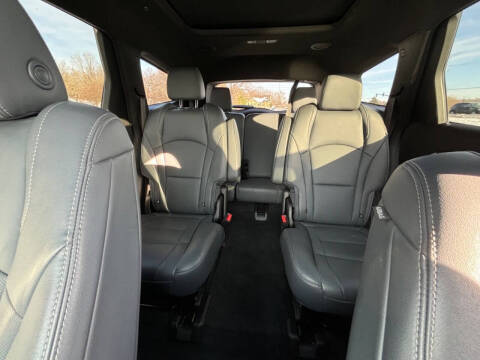 2022 Buick Enclave Essence