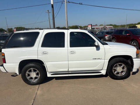 2004 GMC Yukon Denali