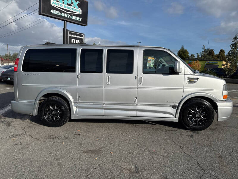2017 GMC Savana 2500