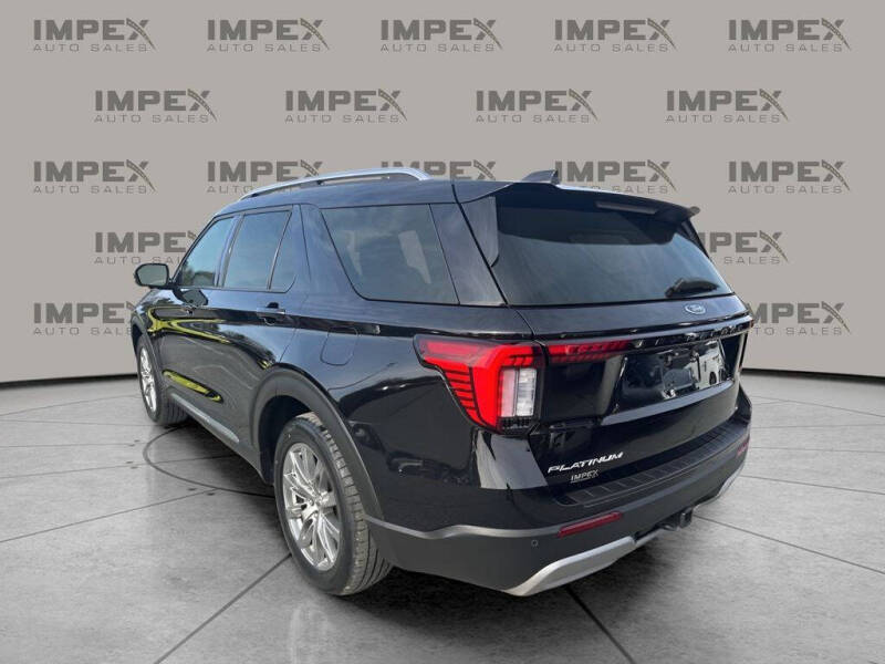 2025 Ford Explorer Platinum