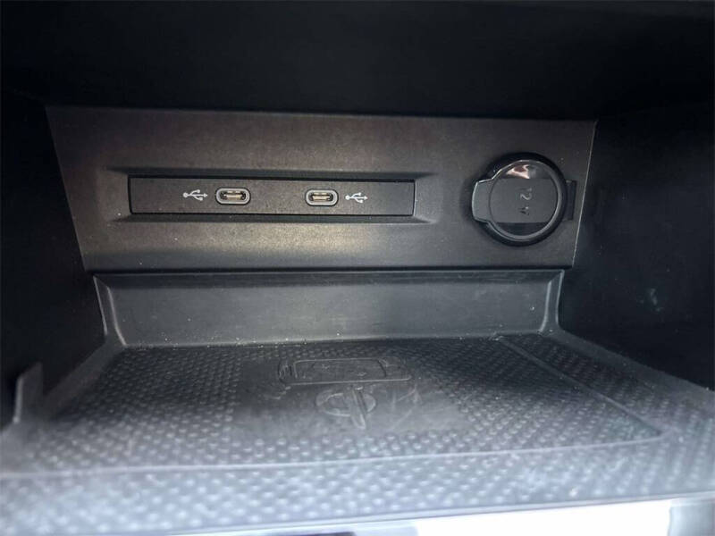 2023 Volkswagen Taos SE 4Motion