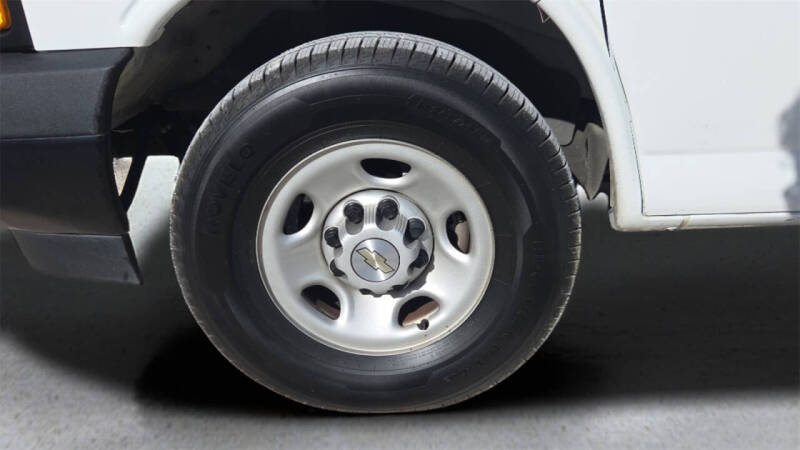 2023 Chevrolet Express LS 3500