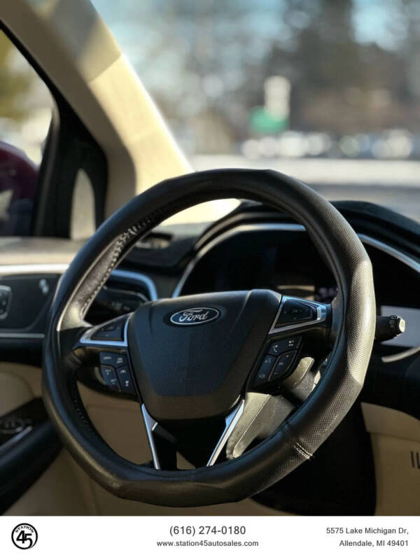 2019 Ford Edge Titanium