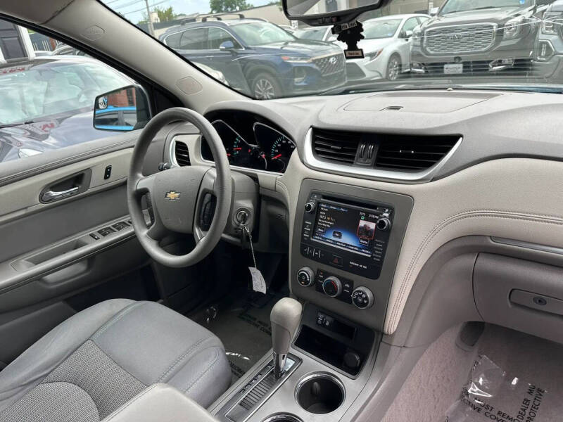 2014 Chevrolet Traverse LS