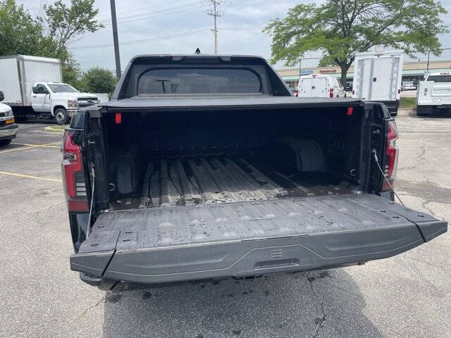 2025 Chevrolet Silverado EV RST