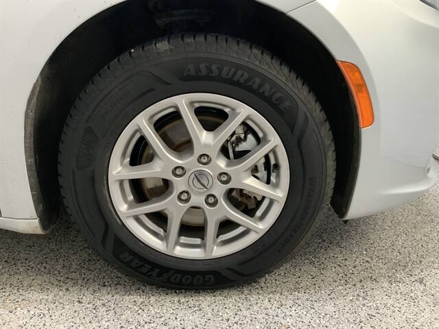 2023 Chrysler Pacifica Touring