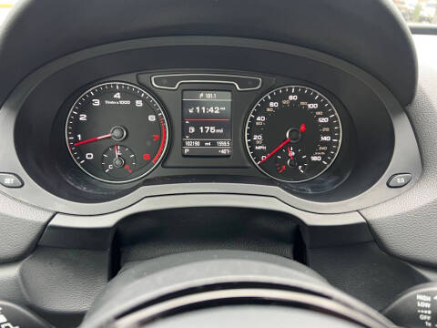 2015 Audi Q3 2.0T quattro Prestige