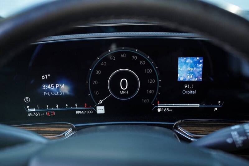 2022 Cadillac Escalade ESV Luxury