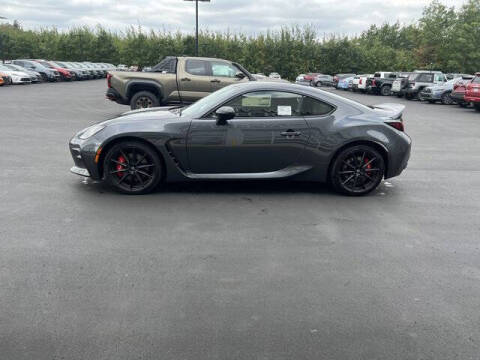 2025 Toyota GR86 Premium