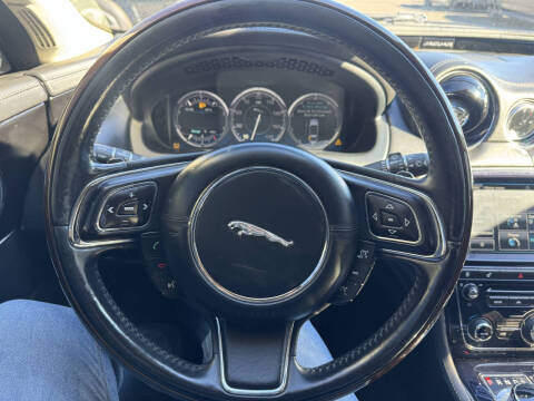 2014 Jaguar XJL Portfolio