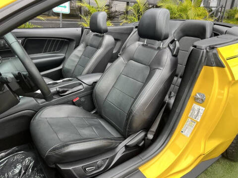 2017 Ford Mustang EcoBoost Premium