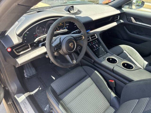 2025 Porsche Taycan 4S