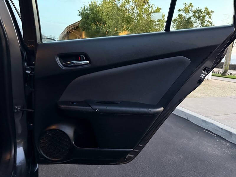 2016 Toyota Prius Three Touring