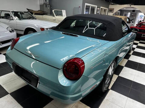 2002 Ford Thunderbird Deluxe