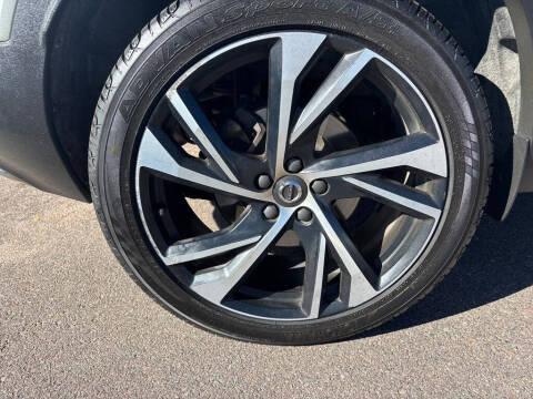 2019 Volvo XC40 T5 R-Design