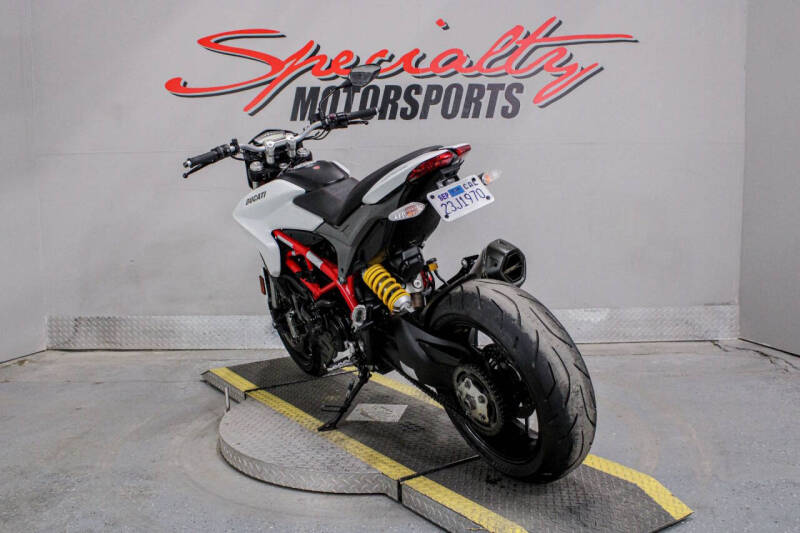 2016 Ducati Hypermotard