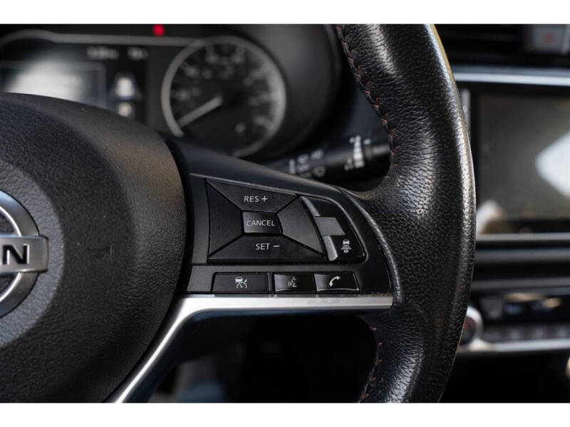 2020 Nissan Versa SR